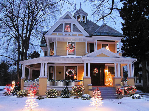 Victorian House Christmas, Pontiac, Illinois