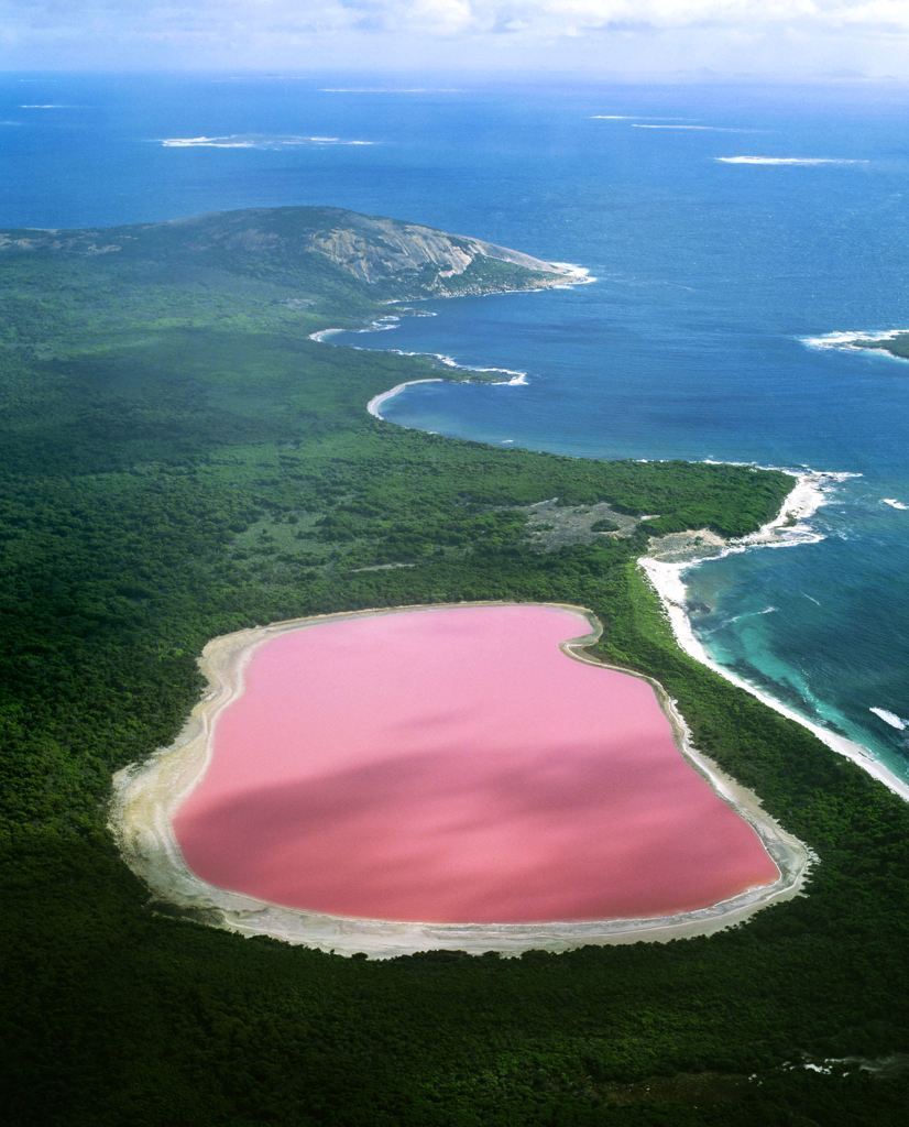 Lake Hillier, the pink lake in Recherche Archipelago, Western Australia