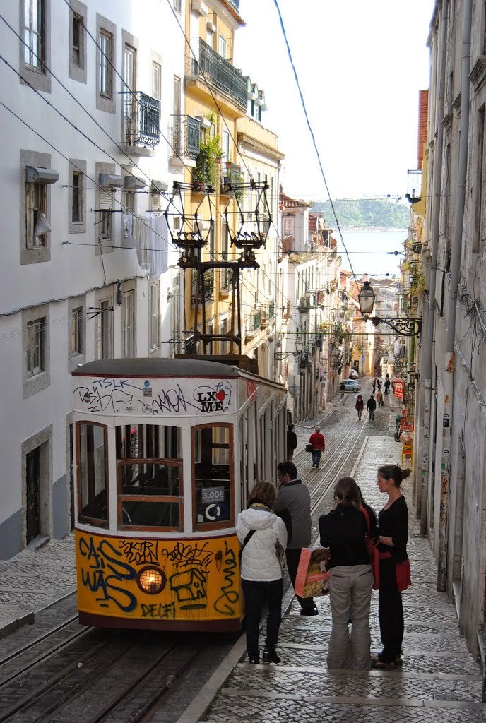 Rua do Loreto, Lisbon / Portugal