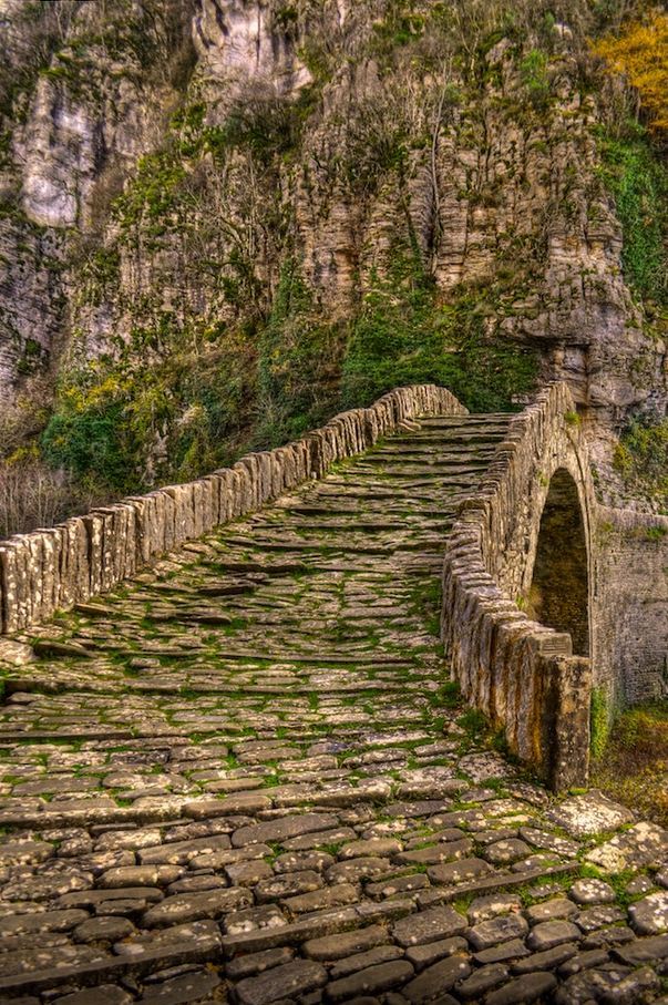 Kokorou stone bridge in Epirus / Greece