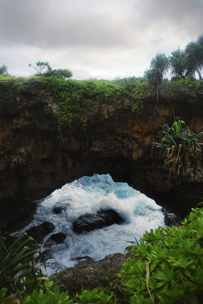 “ Hufangalupe Arch / Tonga .”